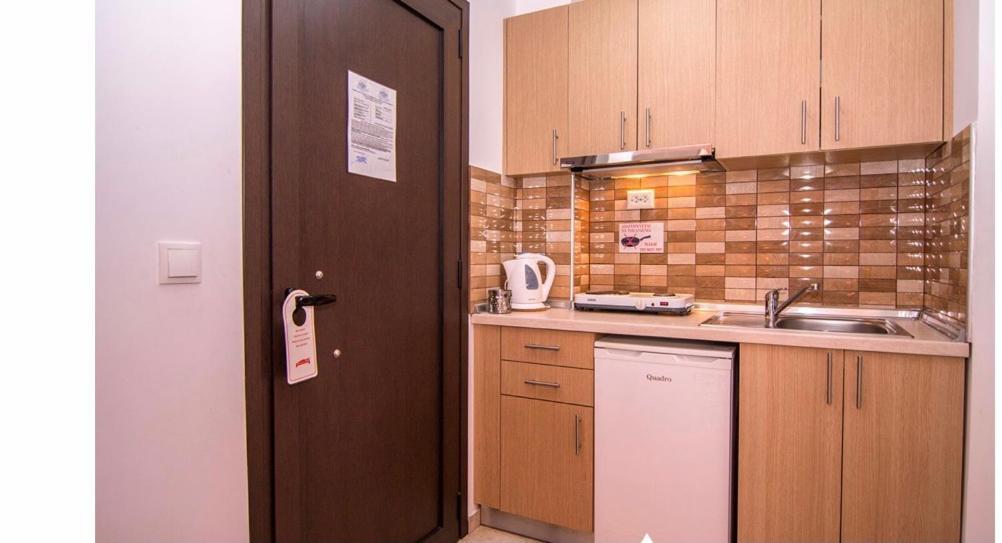 Sea Pearl Luxury Apartments Nea Vrasna Exterior photo